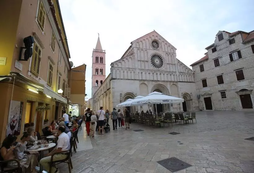 پانسیون Luxury Rooms Contessa Vitali