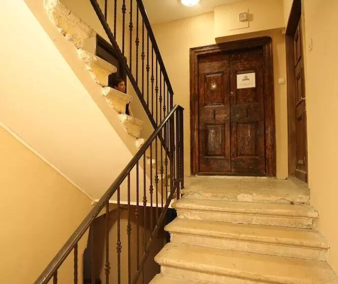 پانسیون Luxury Rooms Contessa Vitali