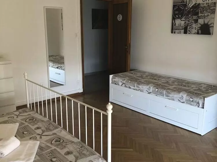 پانسیون Myroom Centerstation Bologna