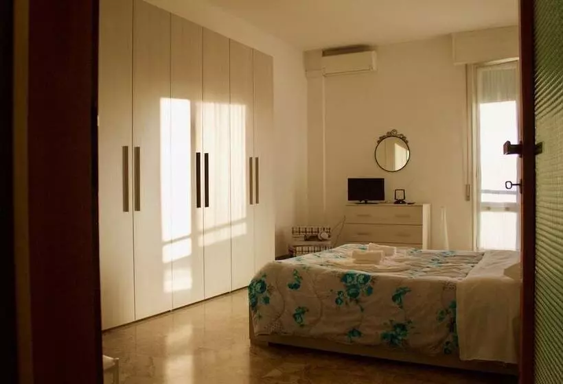 پانسیون Myroom Centerstation Bologna