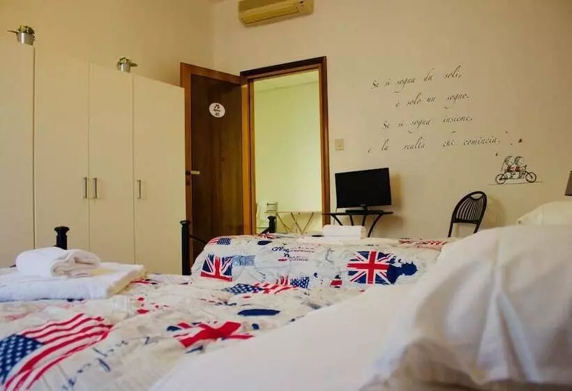 پانسیون Myroom Centerstation Bologna