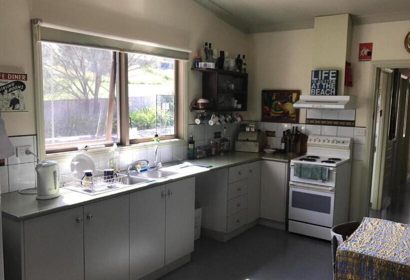 Pensió Port Campbell Guesthouse & Flash Packers