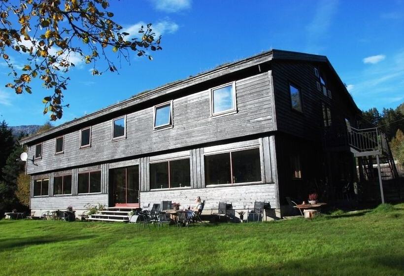 膳宿费 Voss Lodge Rongastovo