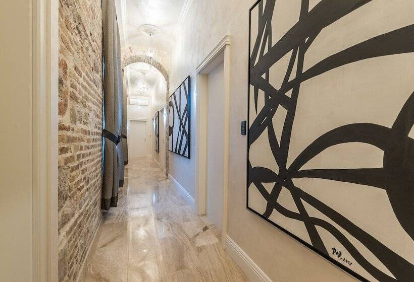 پانسیون Zara Palace   Design Rooms