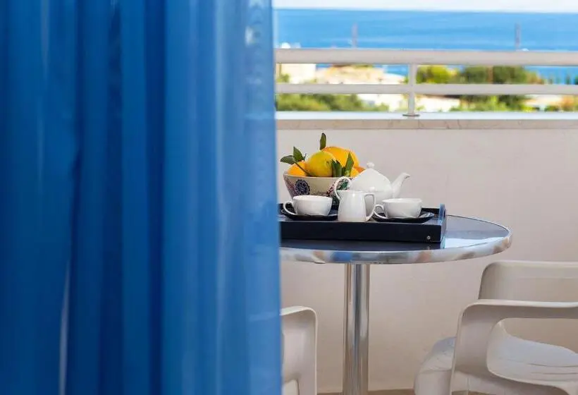 Primavera Paradise Apartments