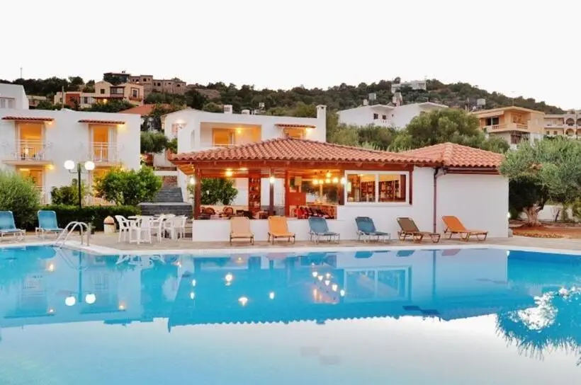 Primavera Paradise Apartments