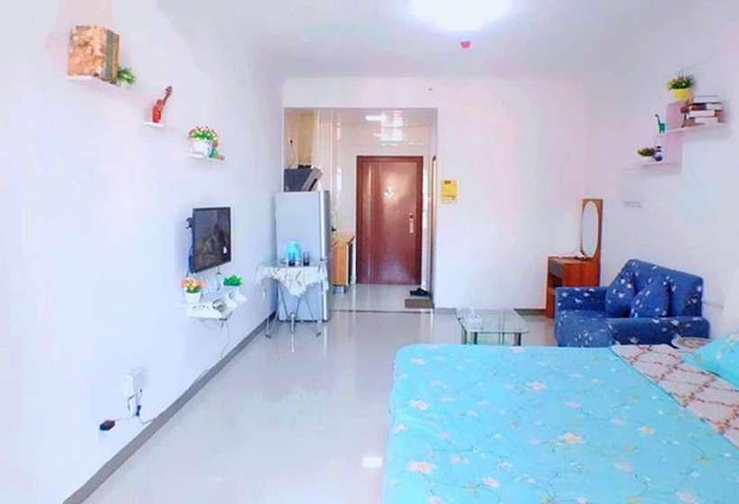 Xin Wo Apartment Railway Station