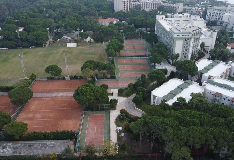 Adora Hotel & Resort