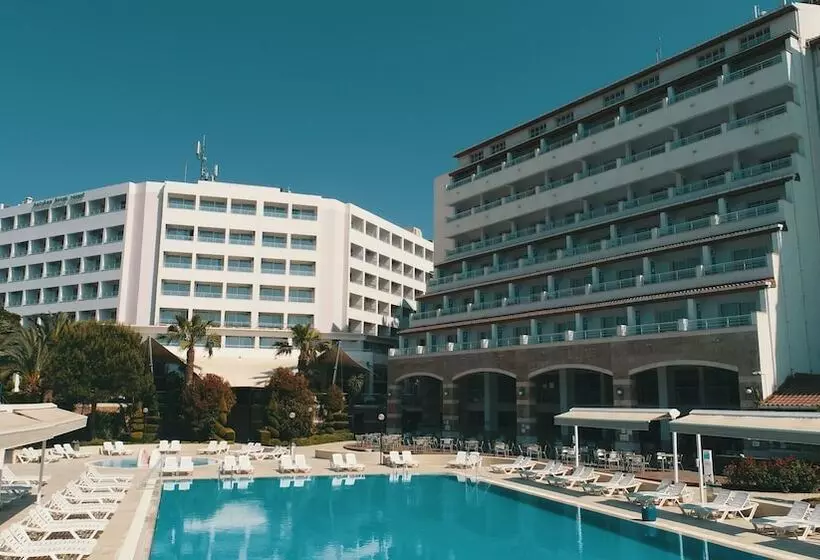 Batıhan Beach Resort & Spa