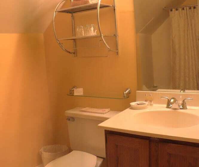 هتل 50 Lincoln Short North Bed & Breakfast