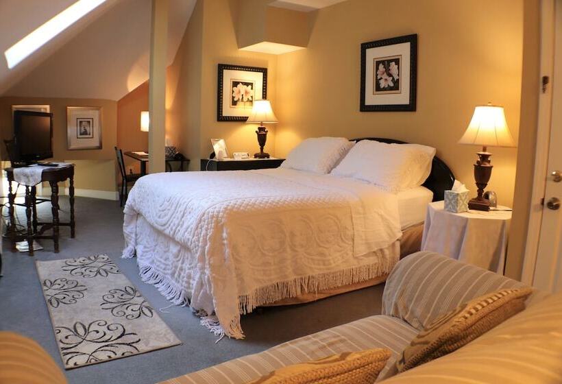 هتل 50 Lincoln Short North Bed & Breakfast