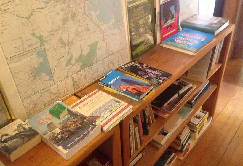 هتل A Bed & Breakfast in Cambridge