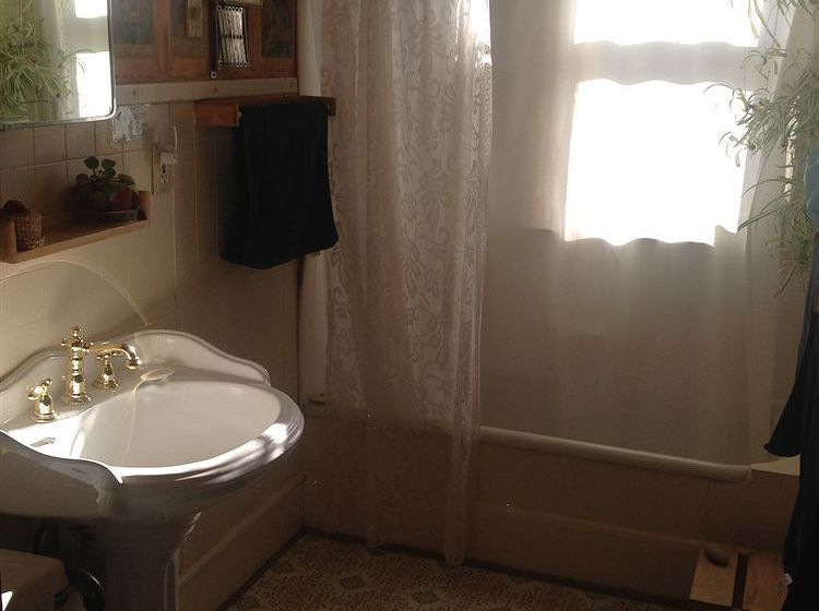 Отель A Bed & Breakfast in Cambridge