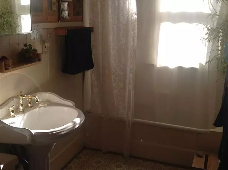 هتل A Bed & Breakfast in Cambridge