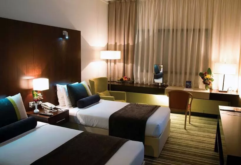 هتل Aravi Dubai