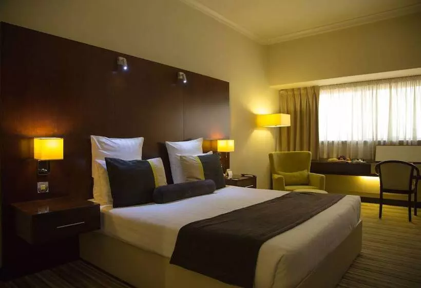 هتل Aravi Dubai