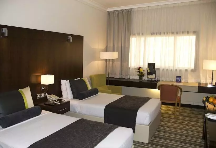 هتل Aravi Dubai