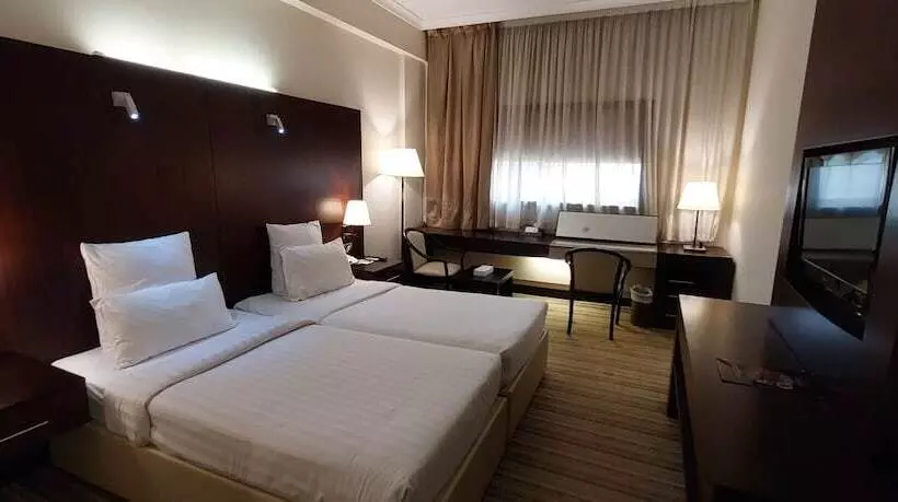 هتل Aravi Dubai