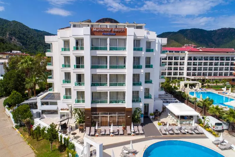 Отель Munamar Beach Residence