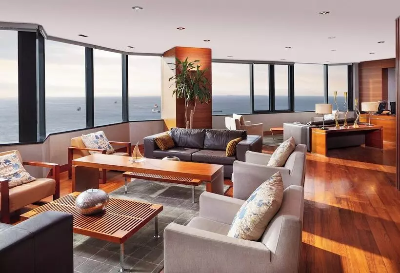 Отель Sheraton Istanbul Ataköy