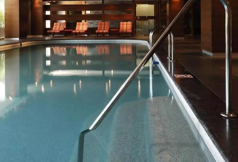 Отель Sheraton Istanbul Ataköy