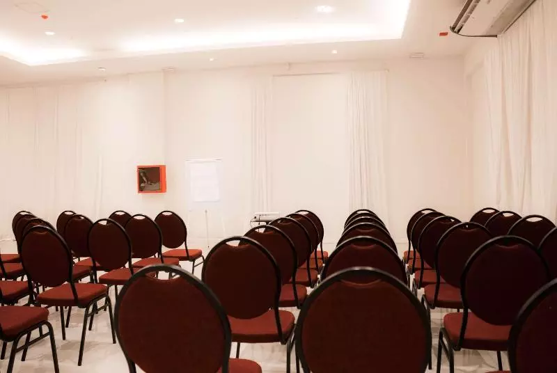 هتل Wyndham Garden Montevideo Carrasco