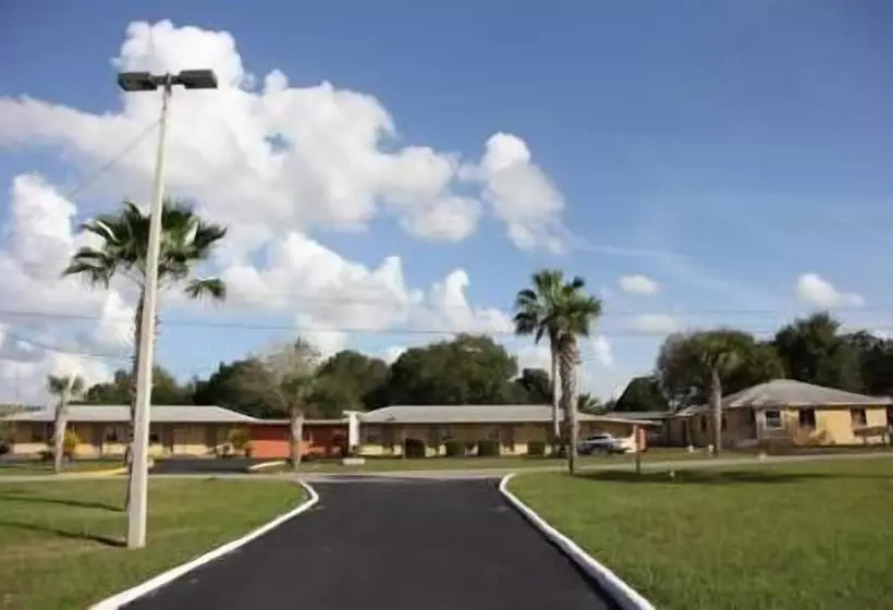 Prince Of Wales Motel