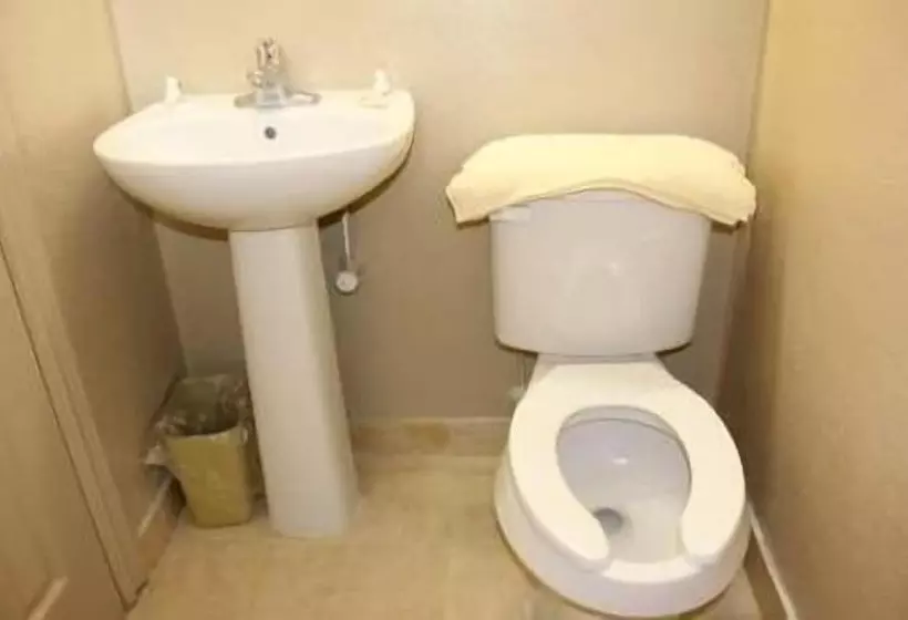 Prince Of Wales Motel