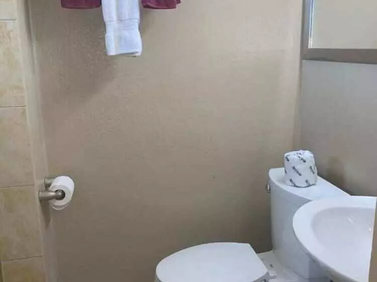 Prince Of Wales Motel