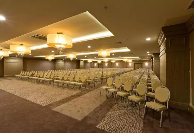 Курорт Paloma Oceana