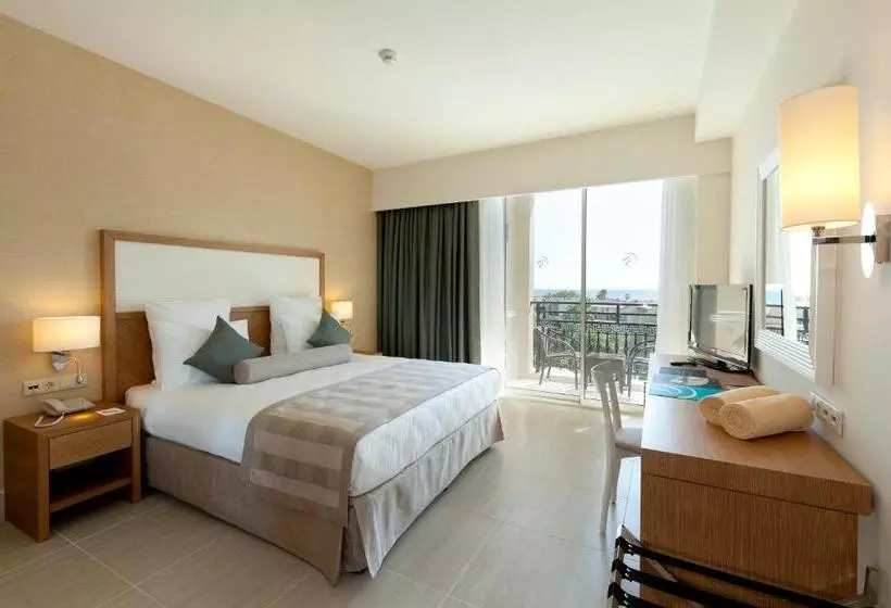 Курорт Paloma Oceana