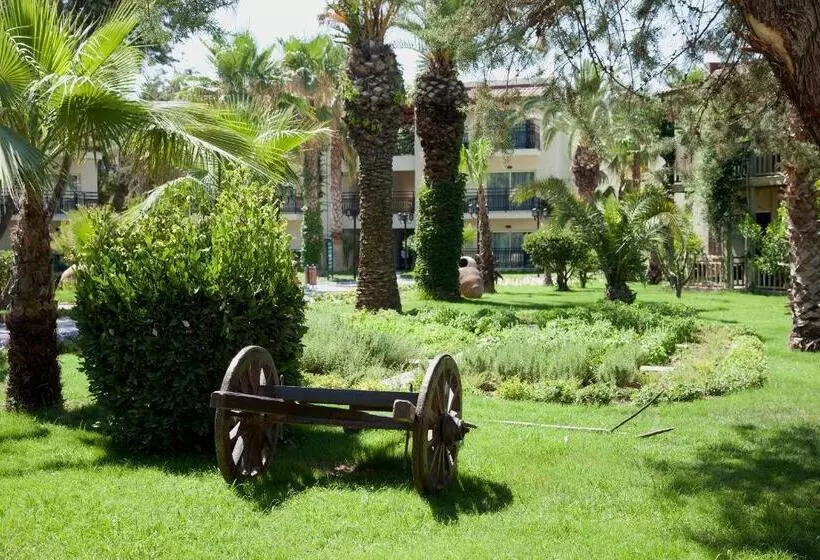 Курорт Paloma Oceana