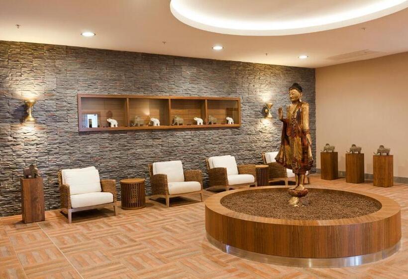 استراحتگاه Paloma Oceana