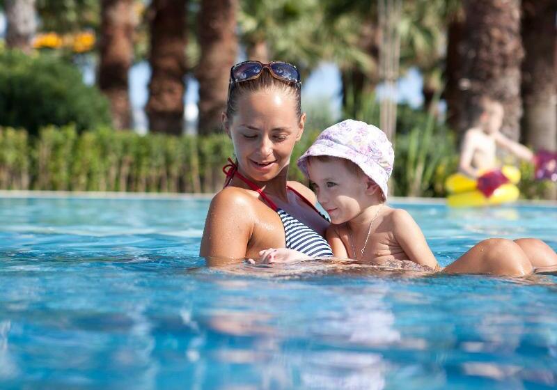 استراحتگاه Paloma Oceana