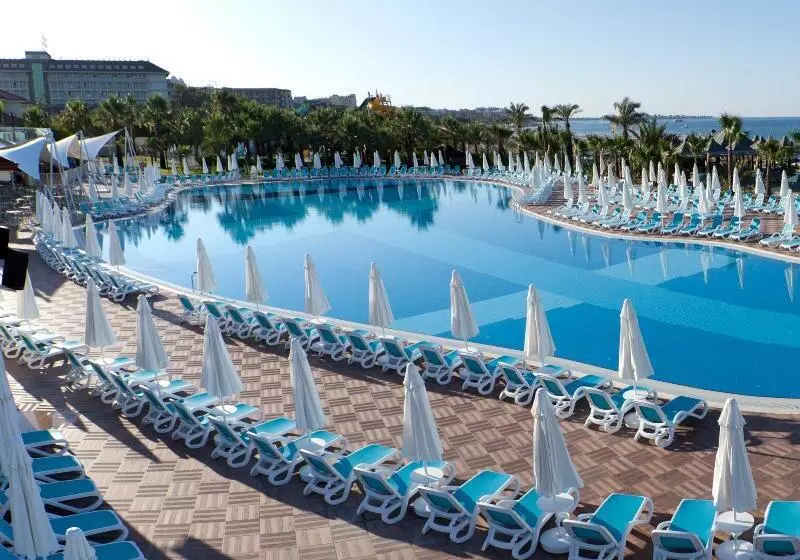 Курорт Paloma Oceana