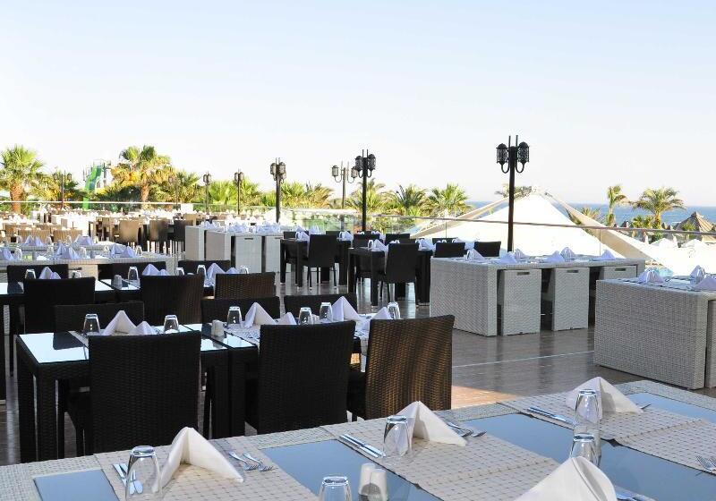 استراحتگاه Paloma Oceana