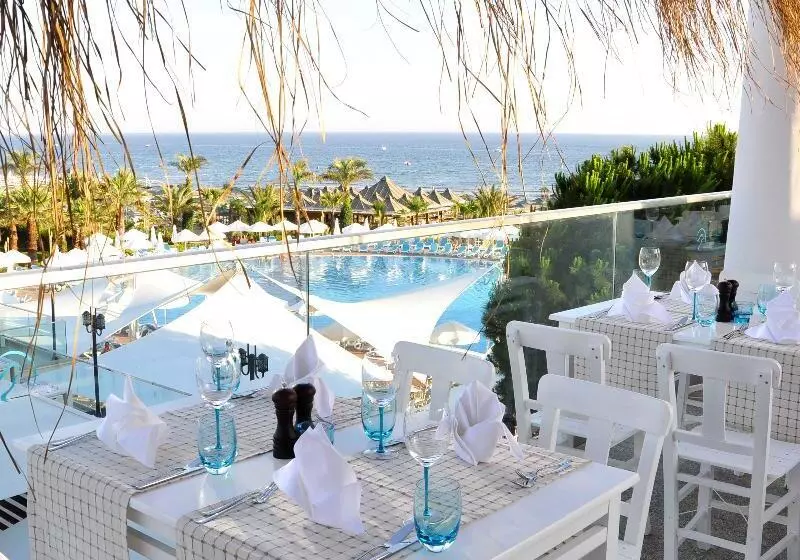 Курорт Paloma Oceana