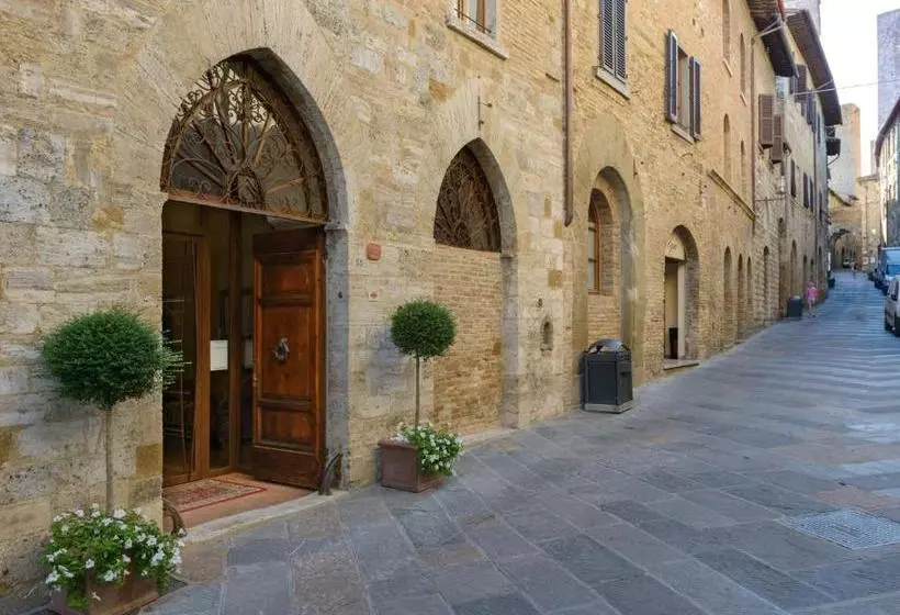 Hostelli Casa Torre Margherita