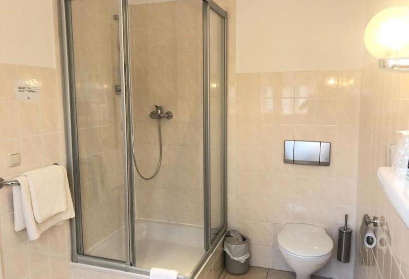 ホテル Doppeleiche