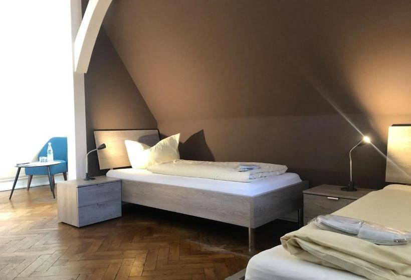 ホテル Doppeleiche