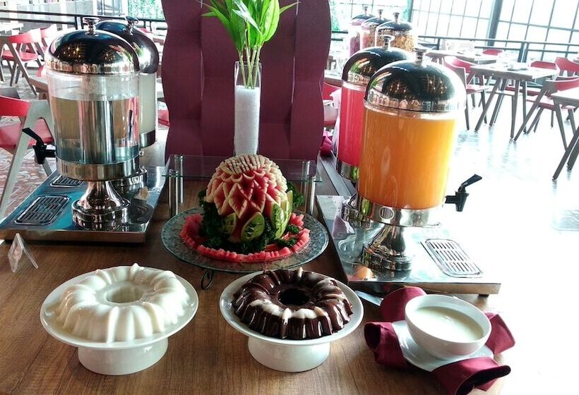 Premiere Hotel Tegal