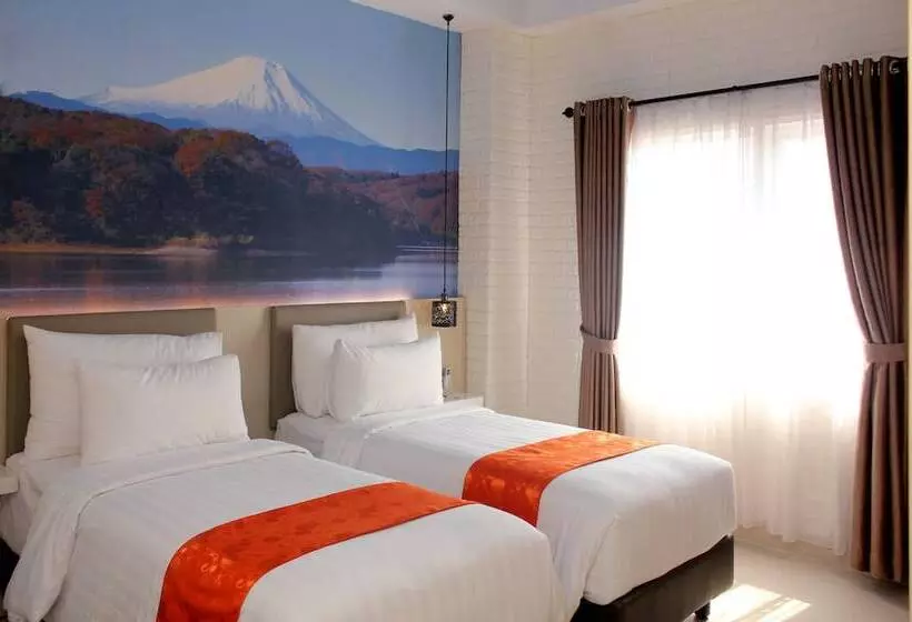Premiere Hotel Tegal