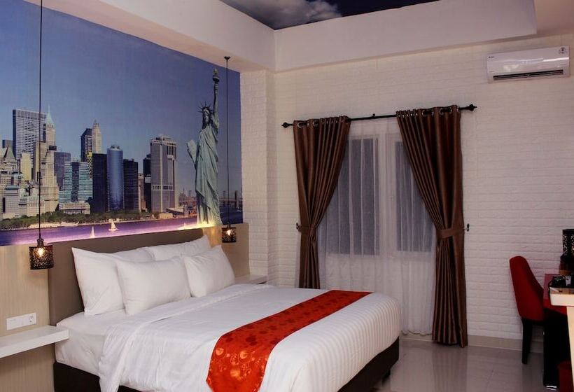 Premiere Hotel Tegal