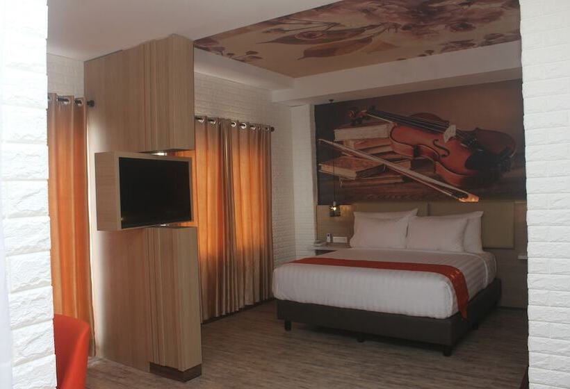 Premiere Hotel Tegal