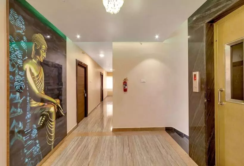 هتل Sai Vihar By Oyo Rooms