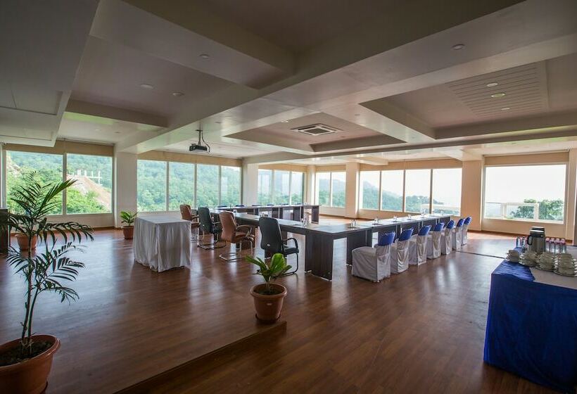 酒店 The G Mount Valley Resort & Spa