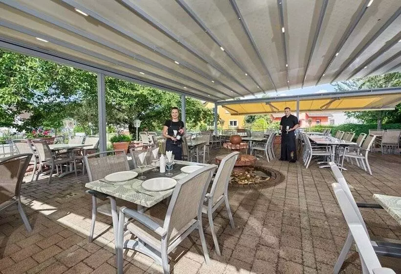 Majatalo Gastehaus Mythos