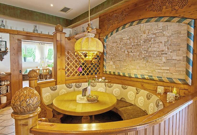 Pensão Gastehaus Mythos