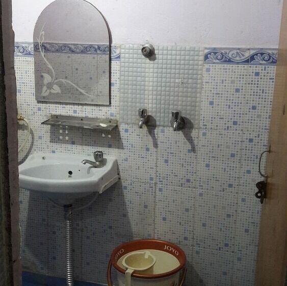 پانسیون Sai Kripa Guest House