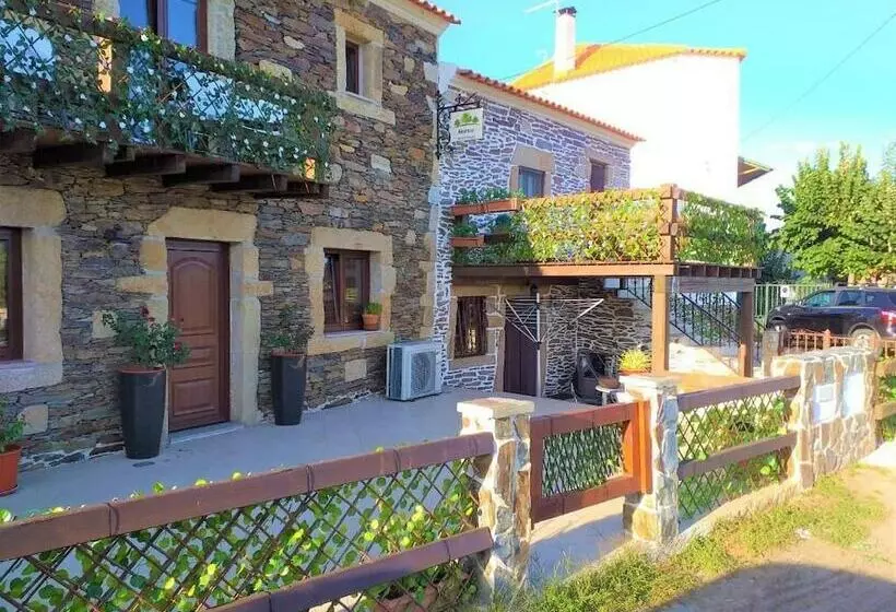 Majatalo Meimoa Guesthouse